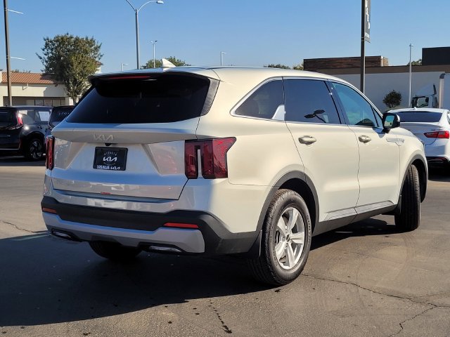 New 2026 Kia Sorento LX FWD image 5