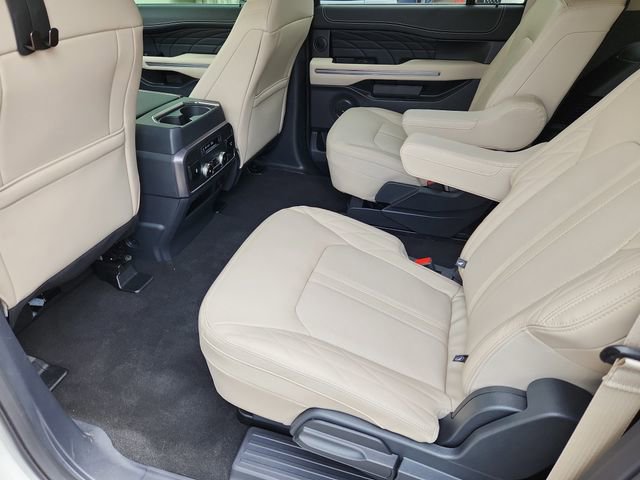 Used 2024 Ford Expedition Max Platinum image 12