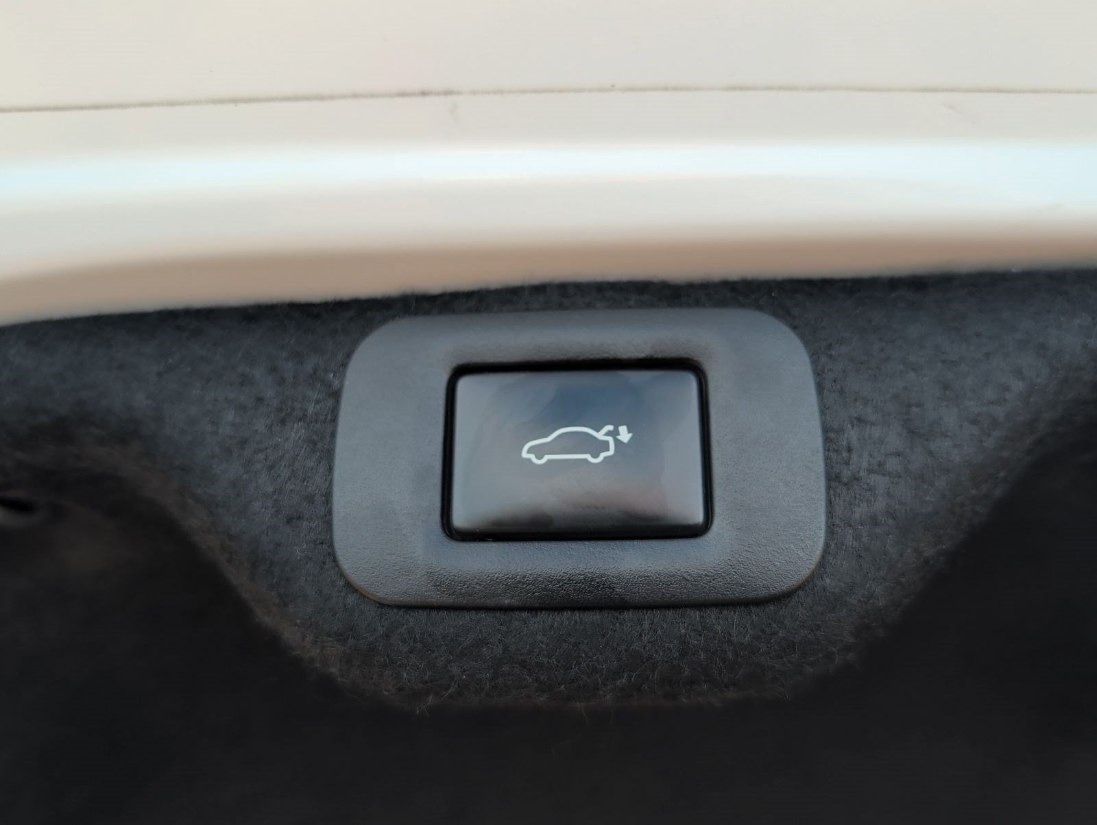 Certified 2024 Lexus ES 350 F Sport w/ Accessory Package (Z2) FWD image 29