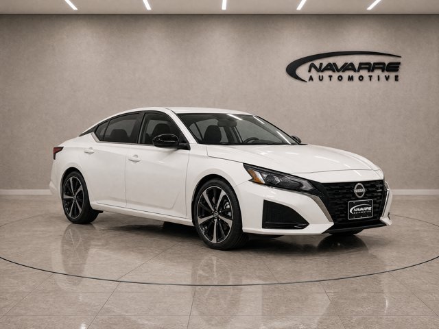 Used 2024 Nissan Altima 2.5 SR FWD image 11