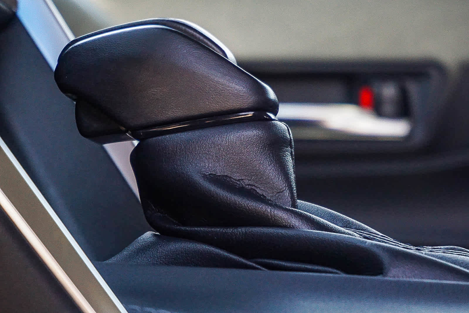 Used 2021 Toyota Venza LE w/ Carpet Mat Package (TMS) AWD/4WD image 23