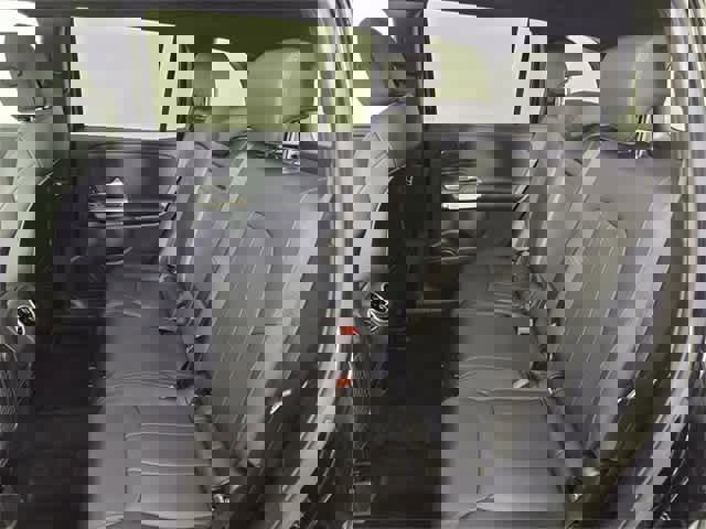 Used 2025 Mercedes-Benz GLB 250 GLB 250 image 20