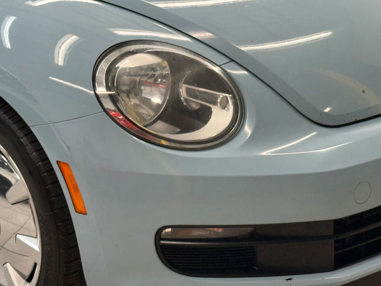 Used 2014 Volkswagen Beetle 2.5 FWD image 6