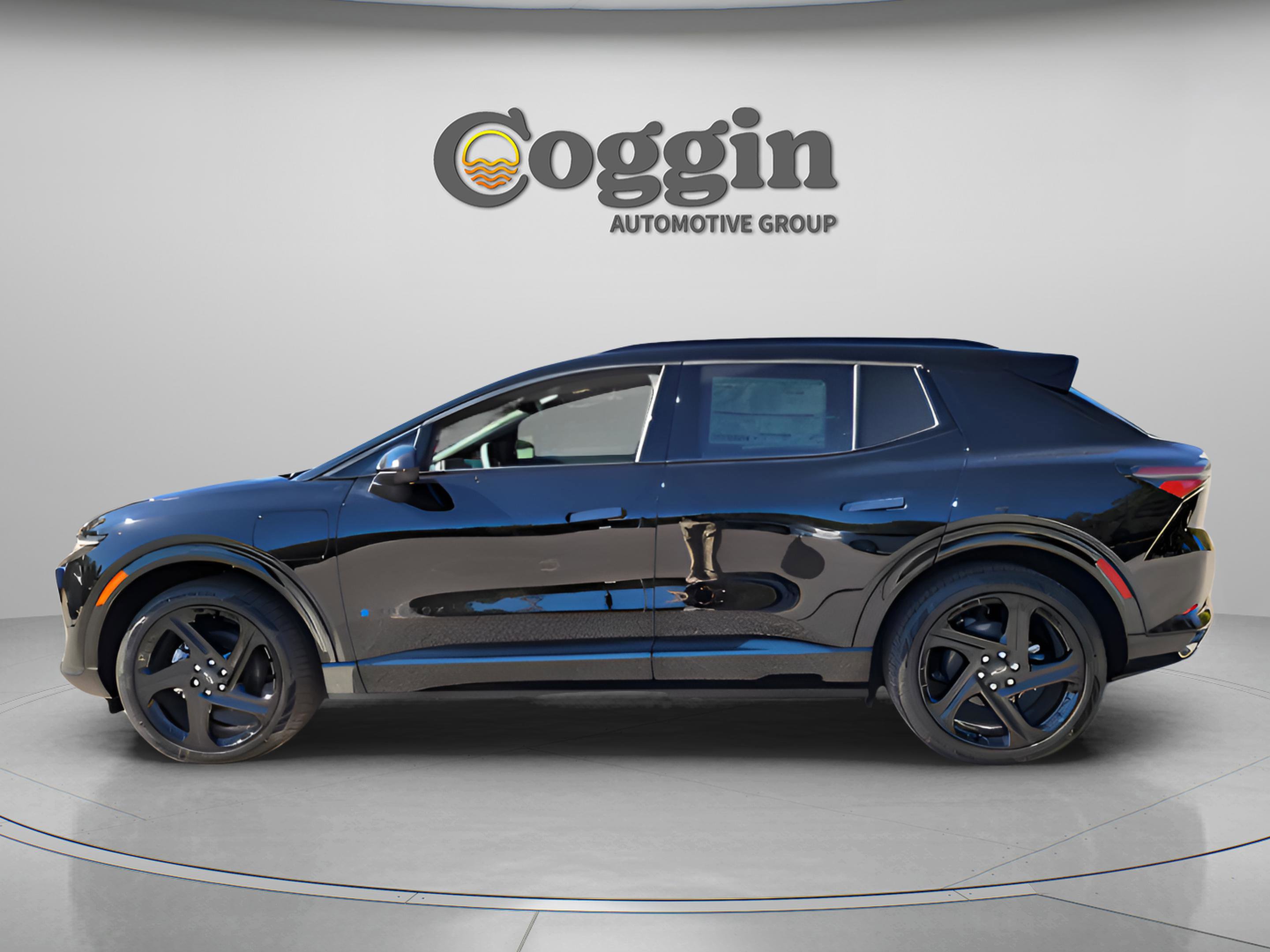 New 2026 Chevrolet Equinox EV RS image 3