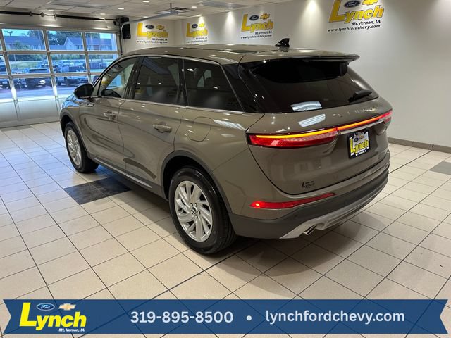 Used 2025 Lincoln Corsair AWD image 26