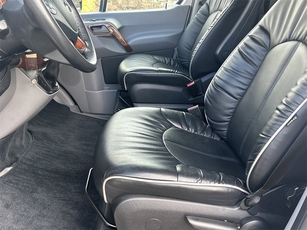 Used 2017 Mercedes-Benz Sprinter 2500 image 14