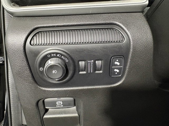 Used 2022 Jeep Wagoneer Series III w/ Premium Group I image 12