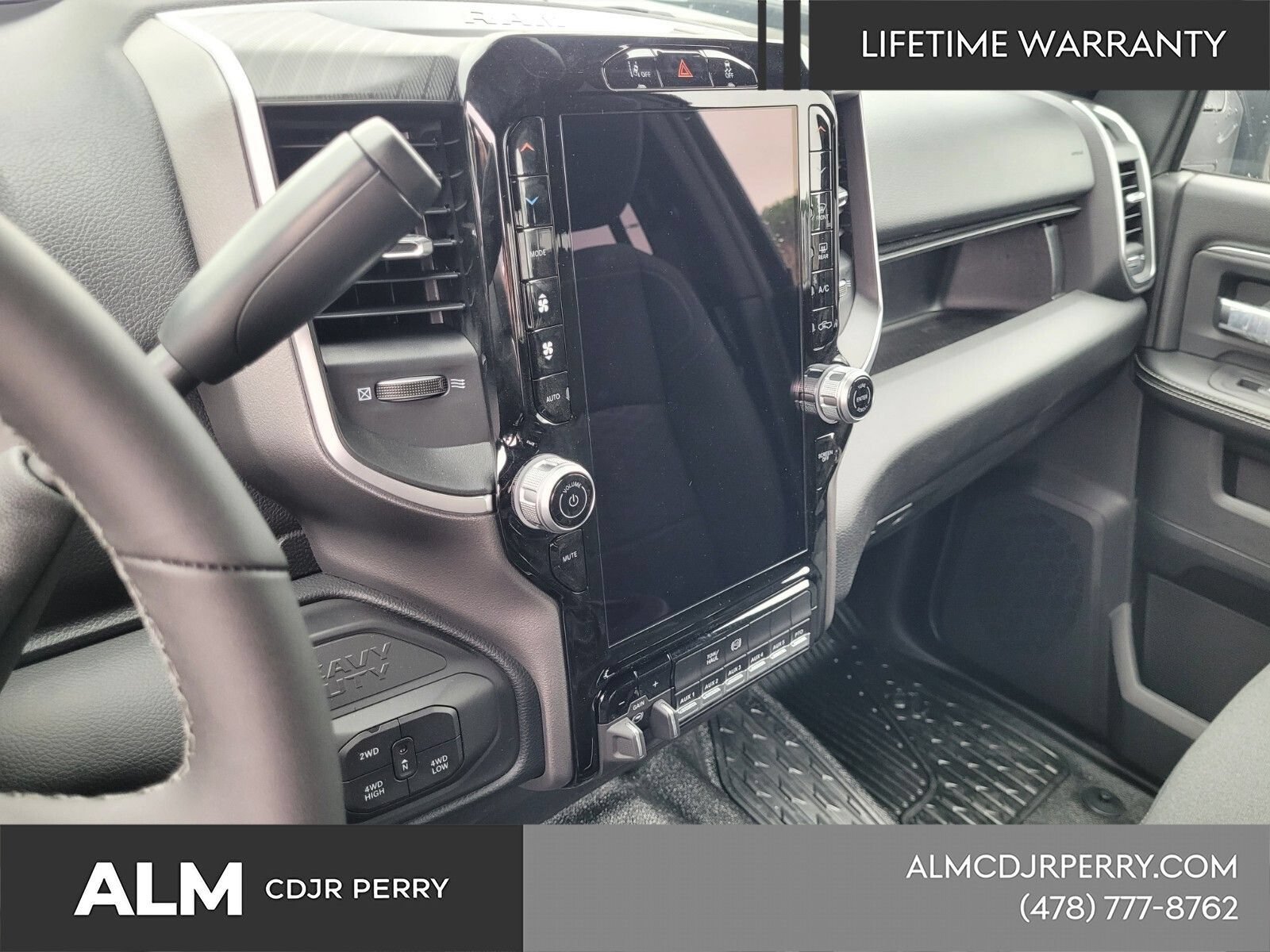 New 2026 RAM 4500 4x4 Crew Cab DRW image 15