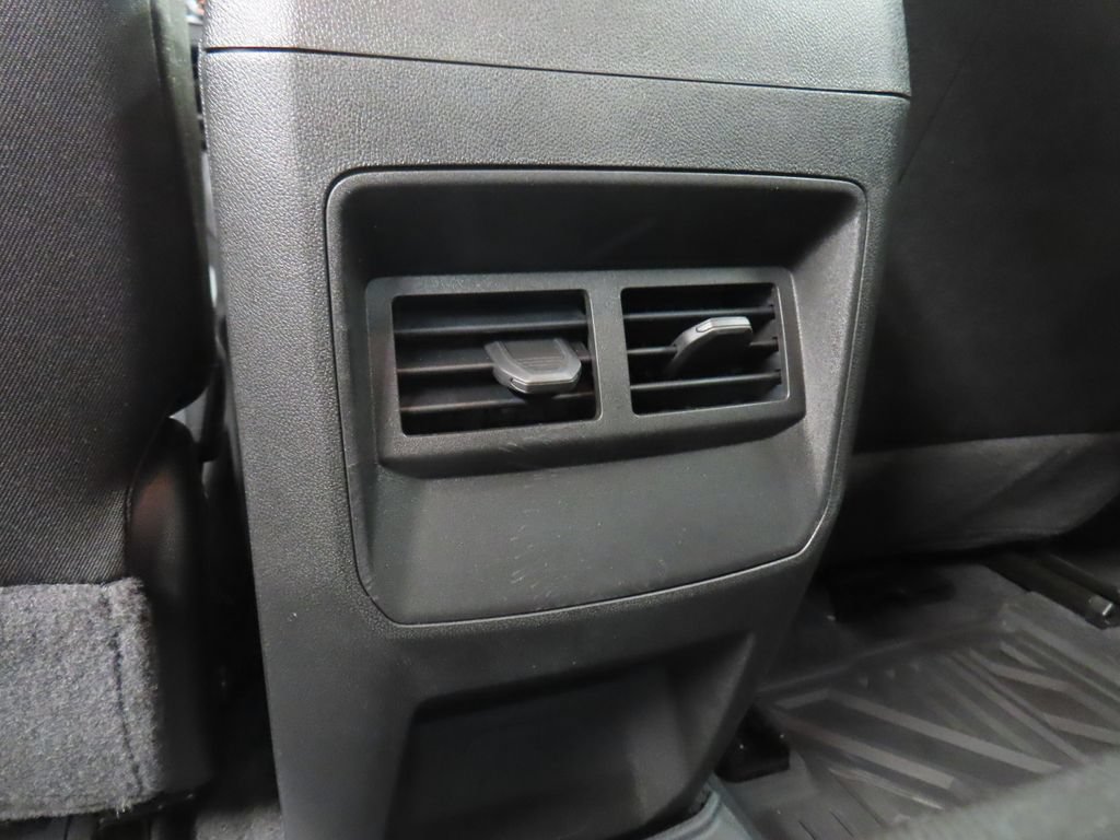 Used 2024 Chevrolet Colorado Trail Boss w/ Advanced Trailering Package AWD/4WD image 17