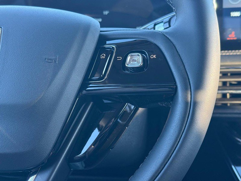 New 2026 Lincoln Corsair Premiere image 9