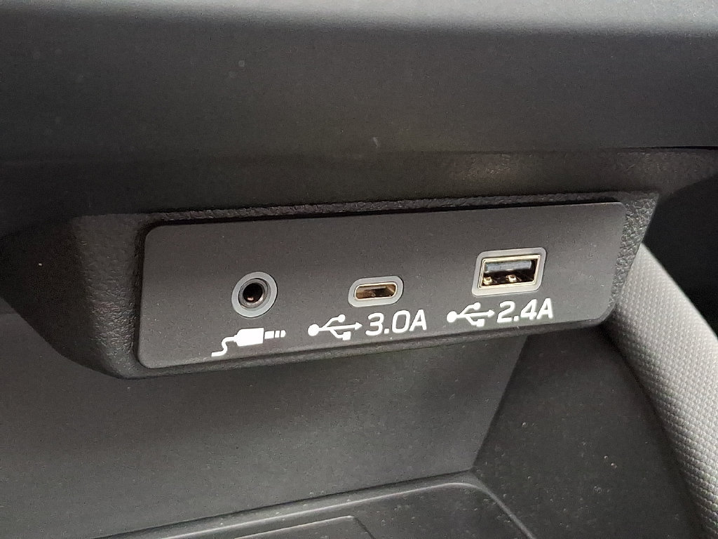 Used 2025 Subaru Forester Limited AWD/4WD image 25