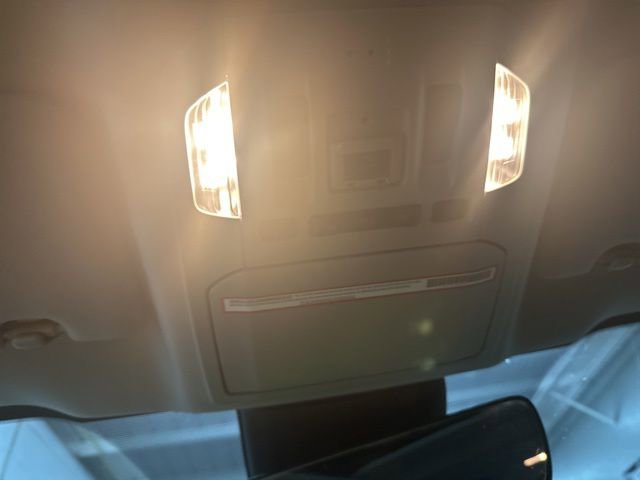 Used 2023 Toyota Highlander XLE FWD image 14