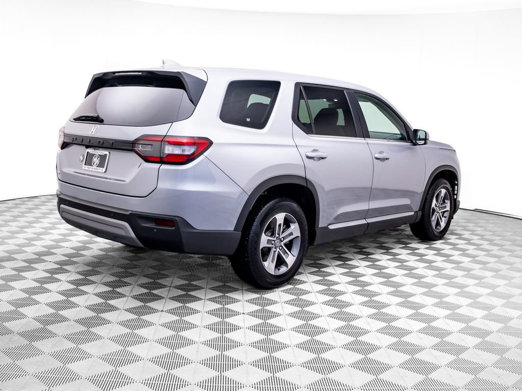 Used 2025 Honda Pilot EX-L image 7
