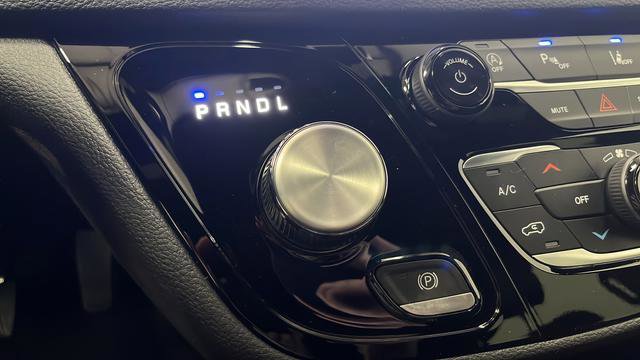 New 2026 Chrysler Pacifica Select image 17