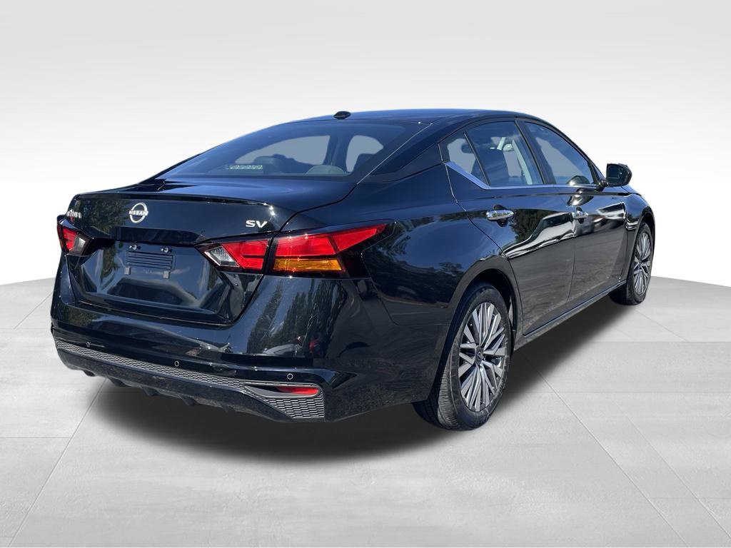 Certified 2024 Nissan Altima 2.5 SV FWD image 4