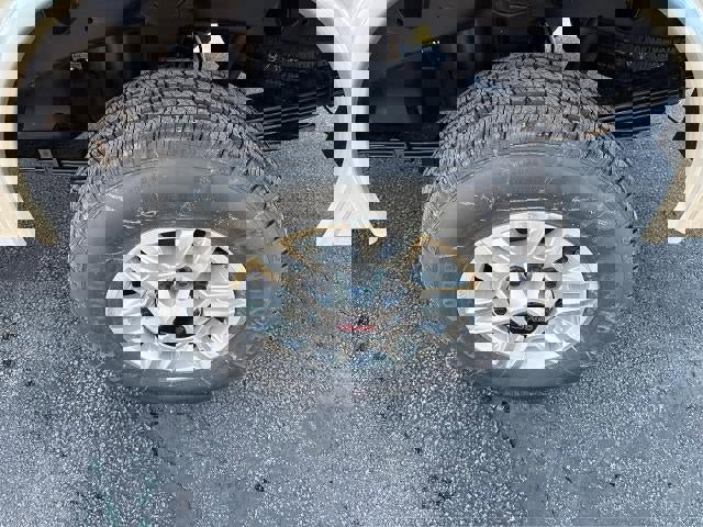 New 2026 GMC Sierra 2500 Pro w/ Convenience Package image 9