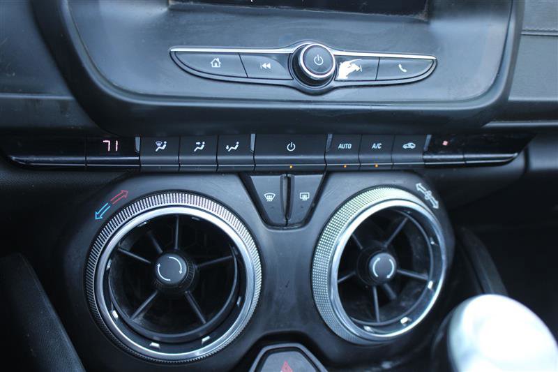 Used 2019 Chevrolet Camaro LT image 16