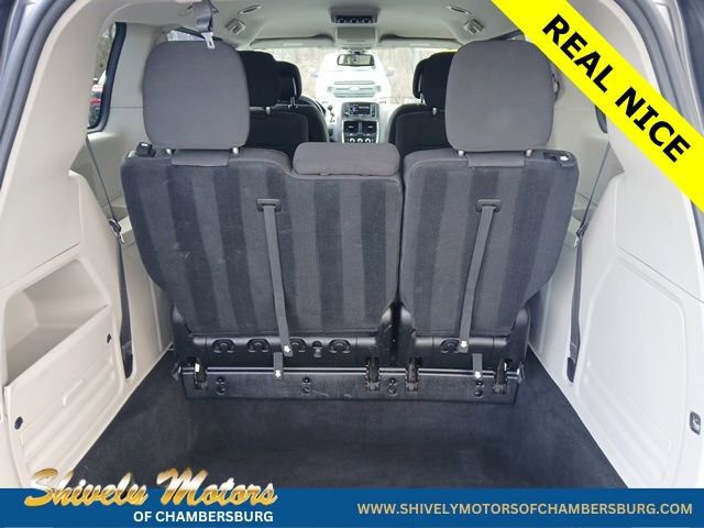 Used 2019 Dodge Grand Caravan SE w/ UConnect Hands-Free Group FWD image 9