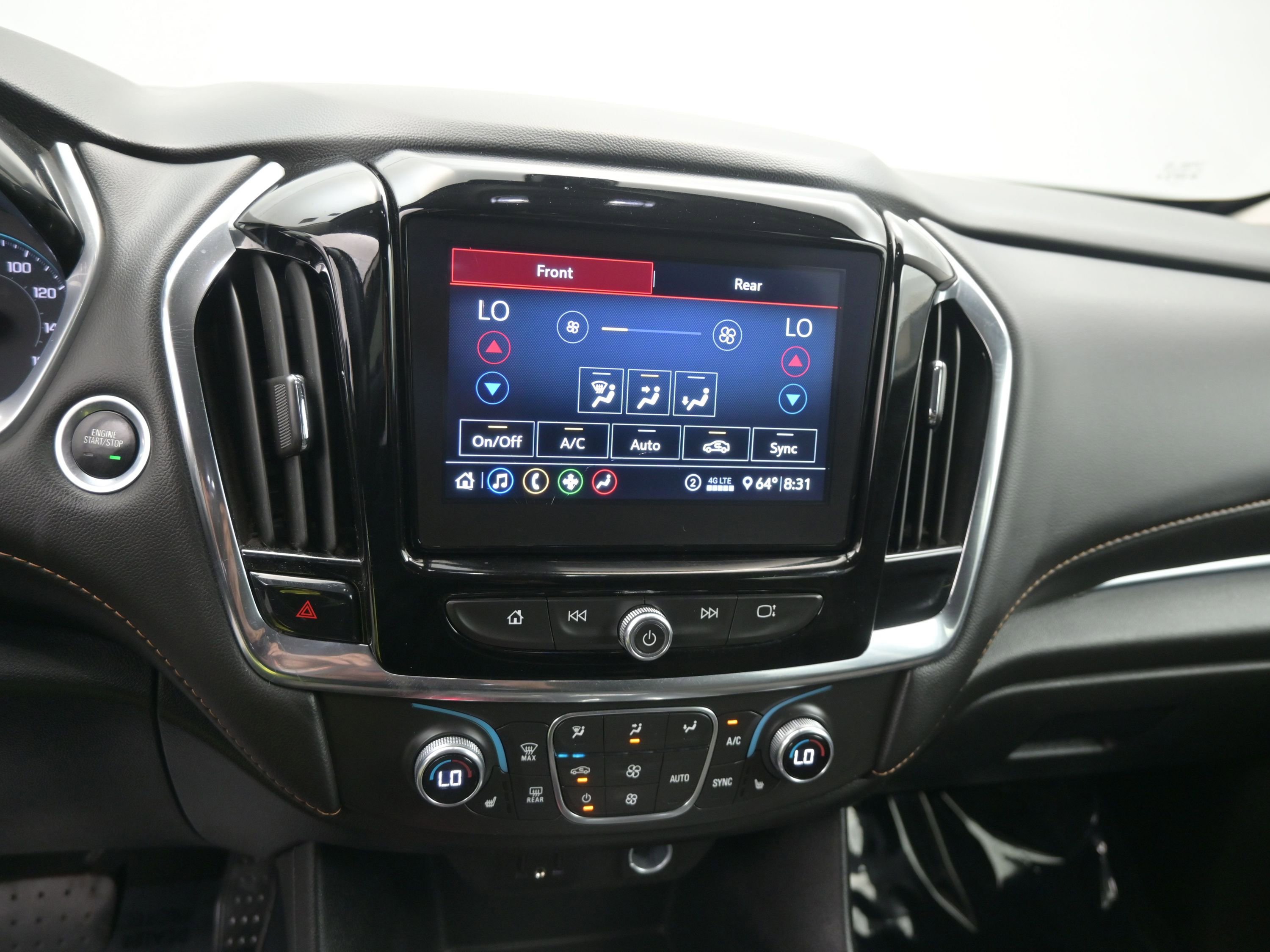 Used 2021 Chevrolet Traverse LT image 19