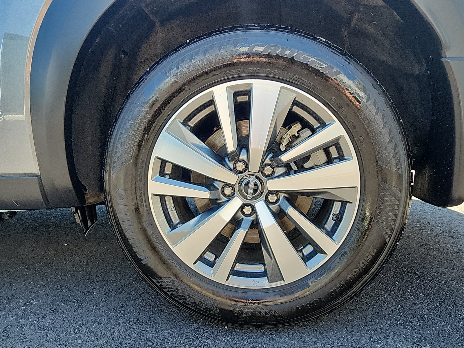 Used 2025 Nissan Pathfinder SL AWD/4WD image 9