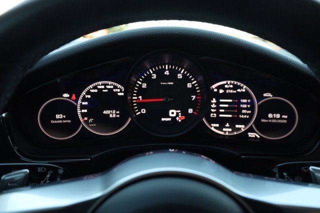 Used 2017 Porsche Panamera image 27