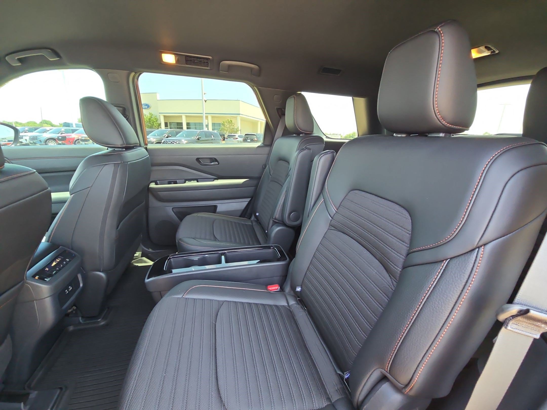Used 2025 Nissan Pathfinder Rock Creek AWD/4WD image 28
