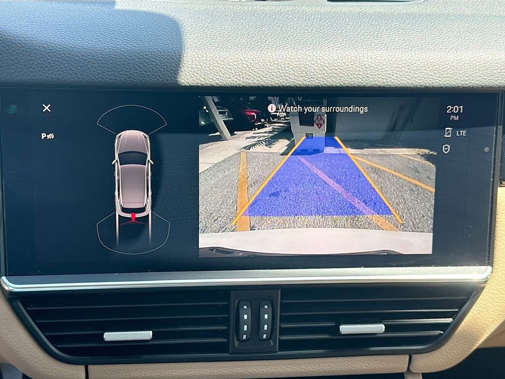 Used 2023 Porsche Cayenne image 15