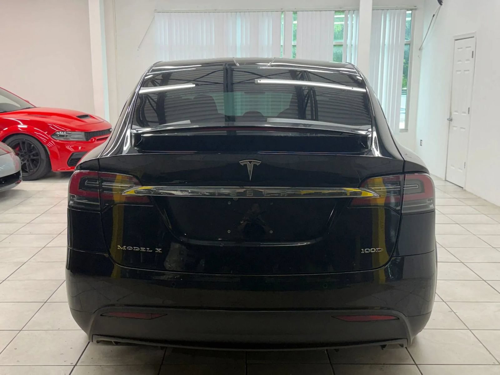 Used 2018 Tesla Model X 100D AWD/4WD image 8