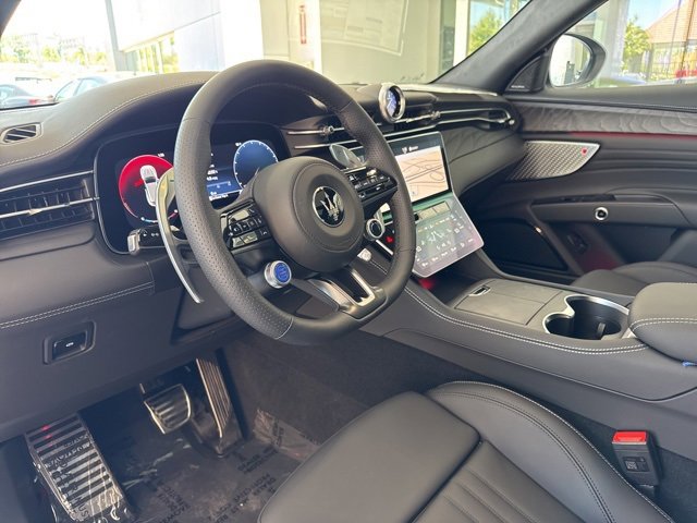 New 2025 Maserati Grecale Modena image 11