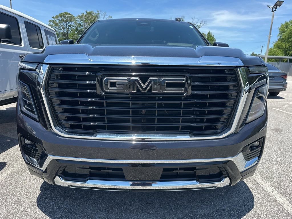 Used 2025 GMC Yukon Elevation w/ LPO, Elevation Black Package AWD/4WD image 2