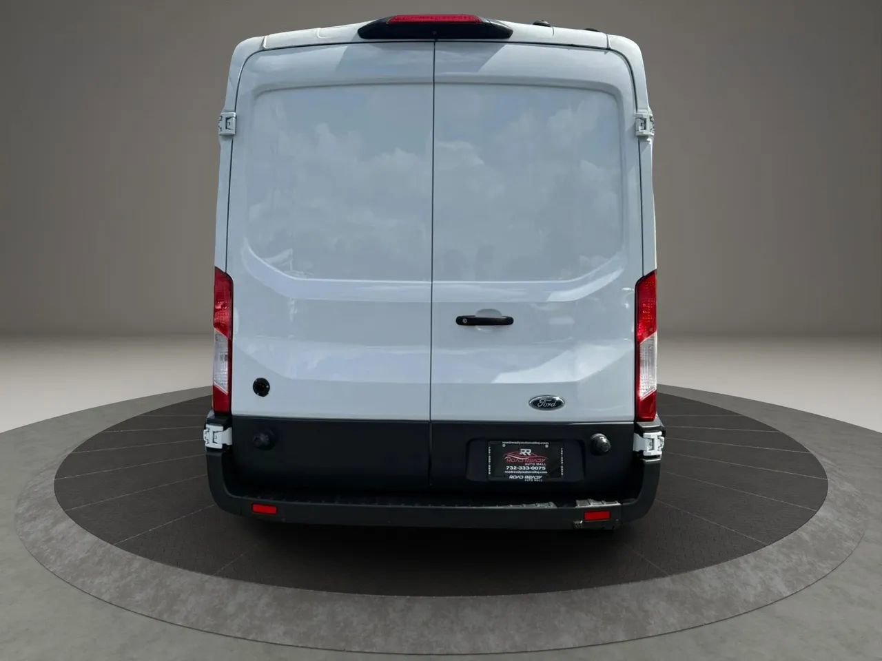 Used 2018 Ford Transit 250 148 Medium Roof RWD image 8