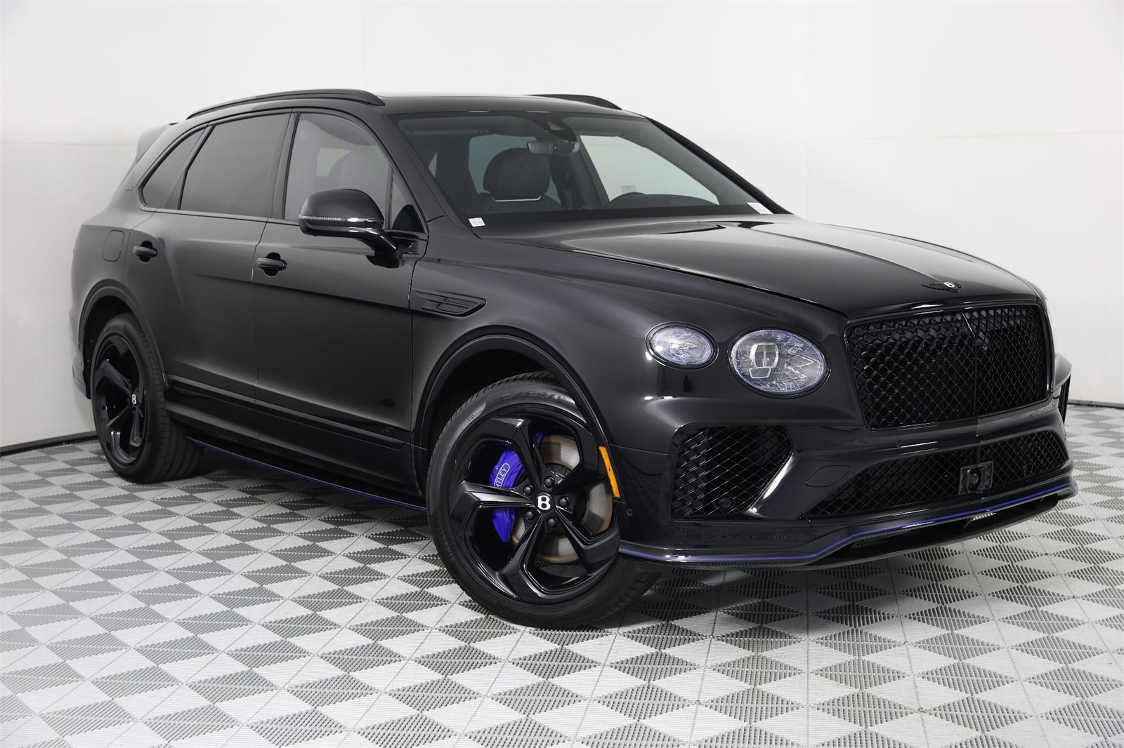 New 2025 Bentley Bentayga image 17