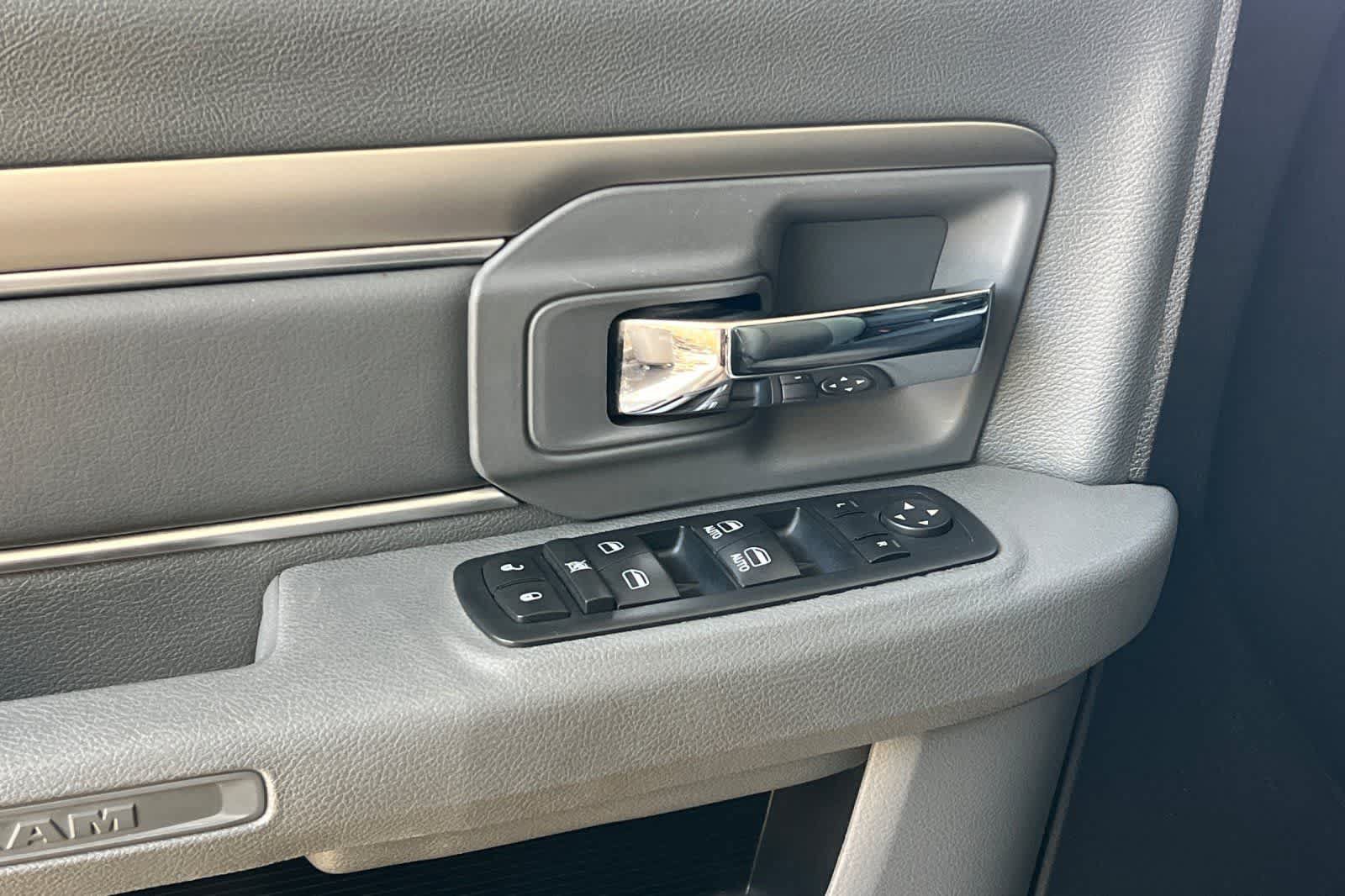 Used 2016 RAM 1500 Big Horn RWD image 15