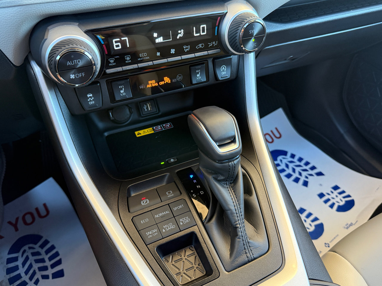 Used 2025 Toyota RAV4 XLE Premium w/ Weather Package image 27