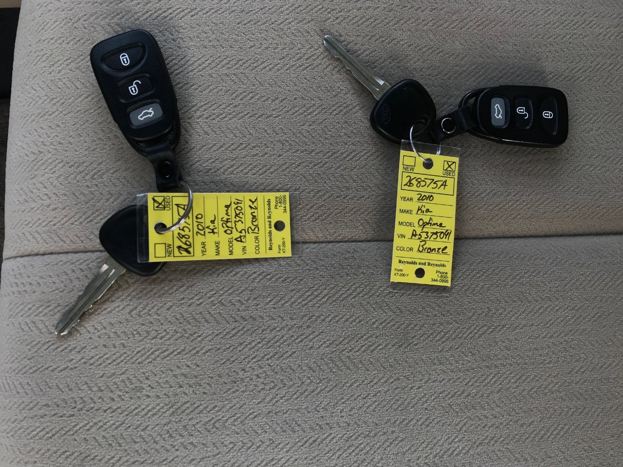 Used 2010 Kia Optima LX image 25