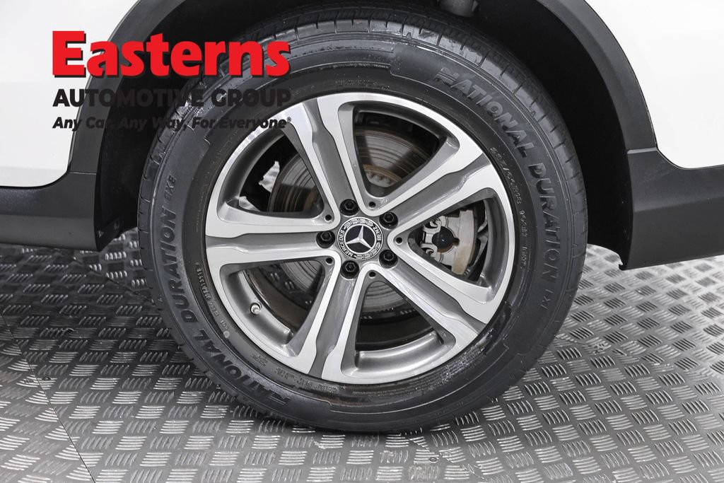 Used 2019 Mercedes-Benz GLC 300 4MATIC w/ Premium Package image 34