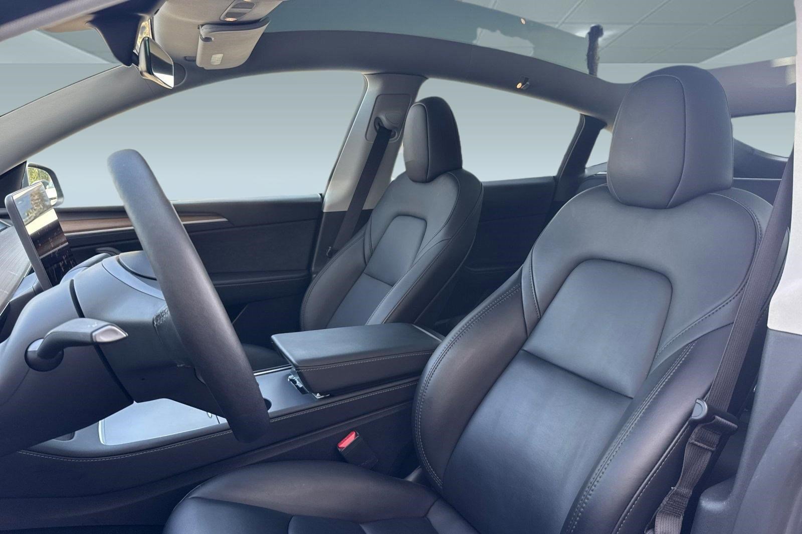 Used 2024 Tesla Model Y Long Range image 19