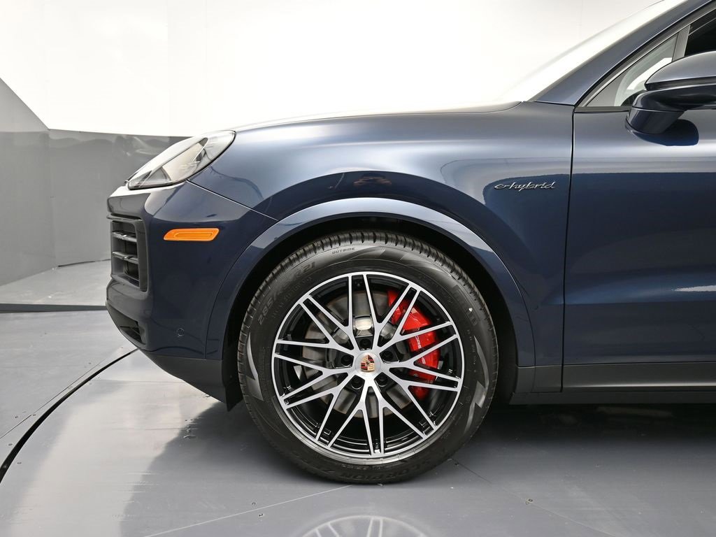 New 2026 Porsche Cayenne S image 12