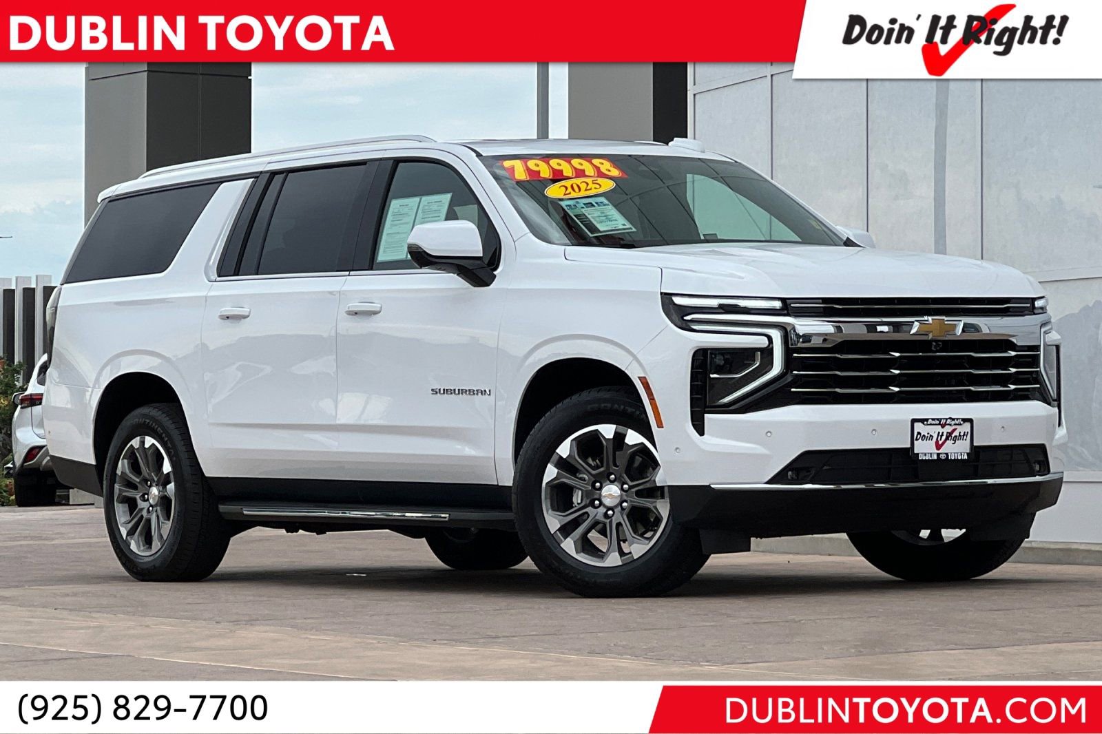 Used 2025 Chevrolet Suburban LT w/ Comfort Package image 1