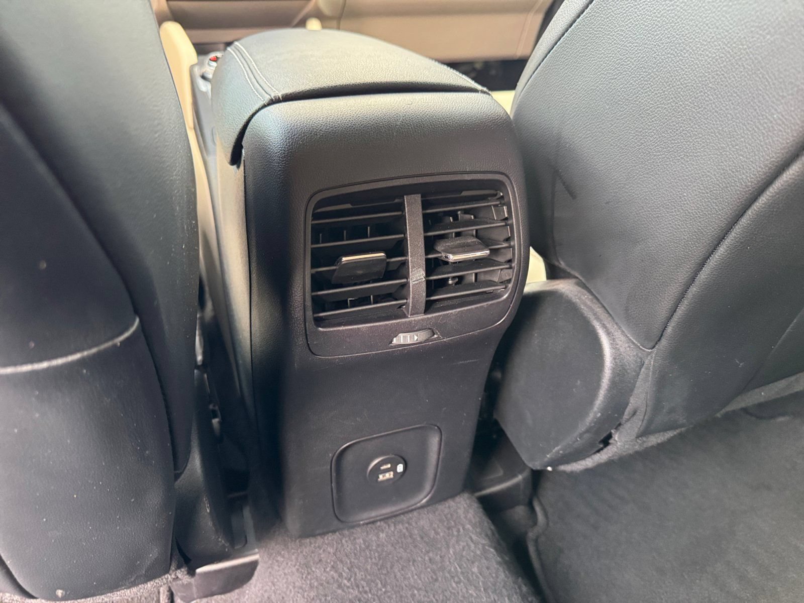 Used 2020 Ford Escape SEL FWD image 17