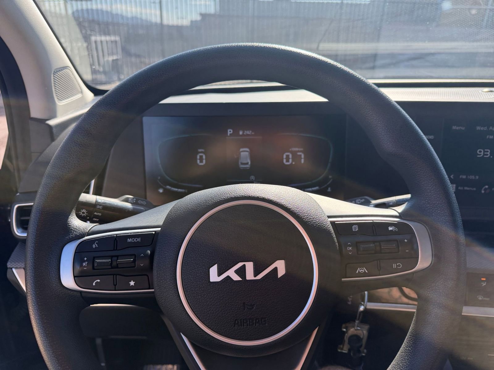 Used 2025 Kia Sportage LX image 27