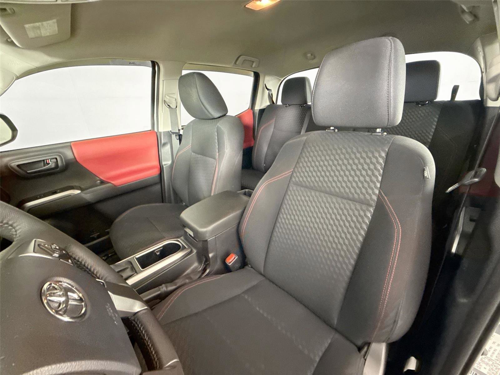 Certified 2023 Toyota Tacoma SR5 image 3