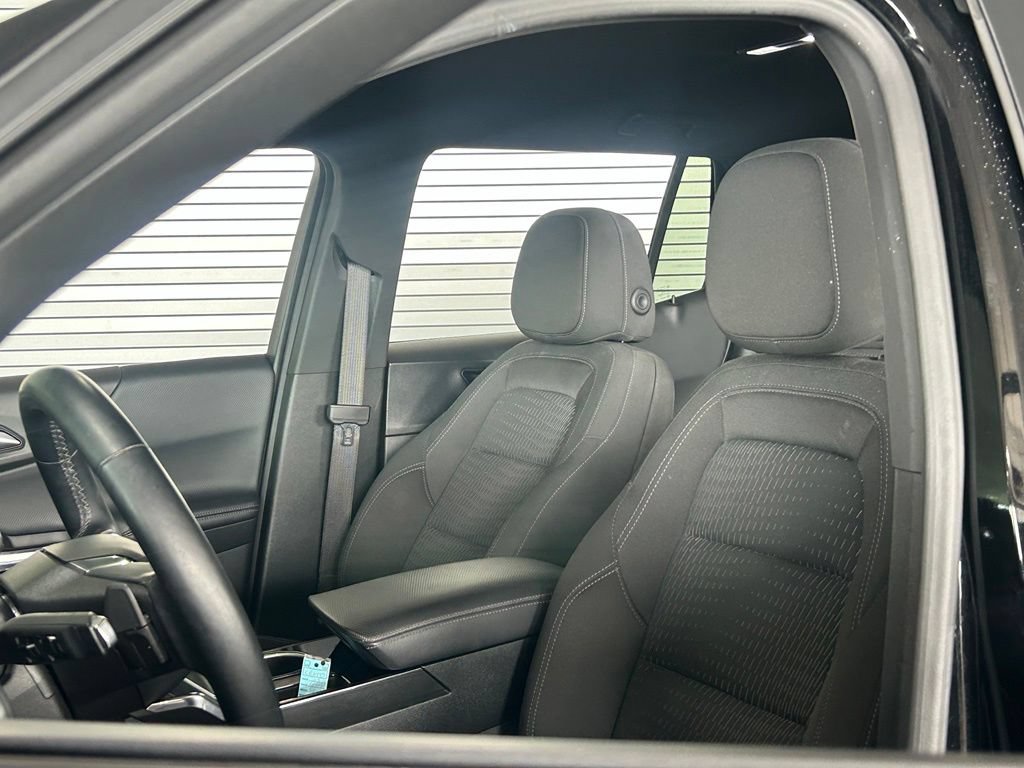 Used 2025 Chevrolet Equinox LT FWD image 15