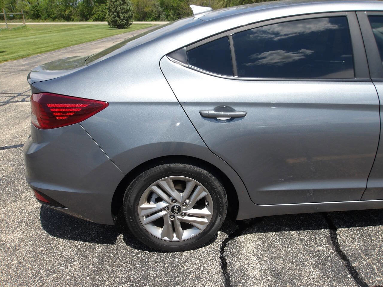 Used 2019 Hyundai Elantra Value Edition w/ Cargo Package FWD image 34