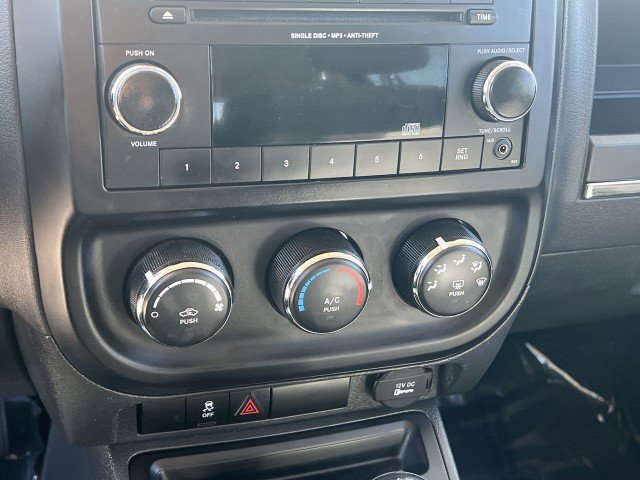 Used 2015 Jeep Patriot Sport w/ Power Value Group FWD image 16