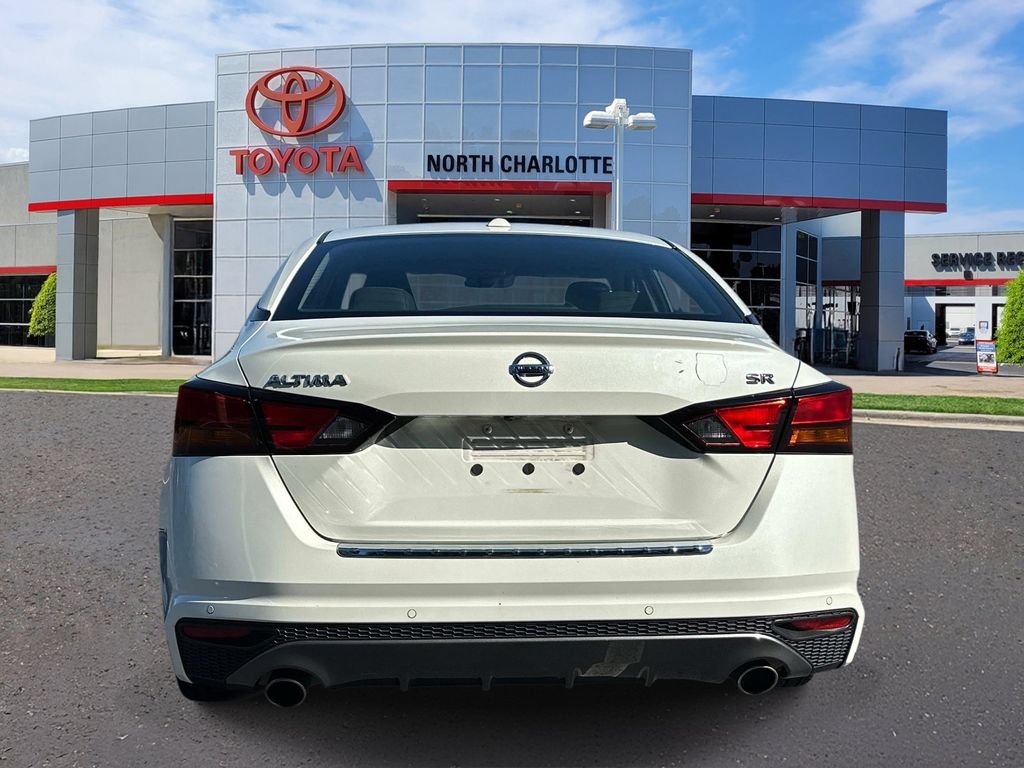 Used 2021 Nissan Altima 2.5 SR FWD image 6