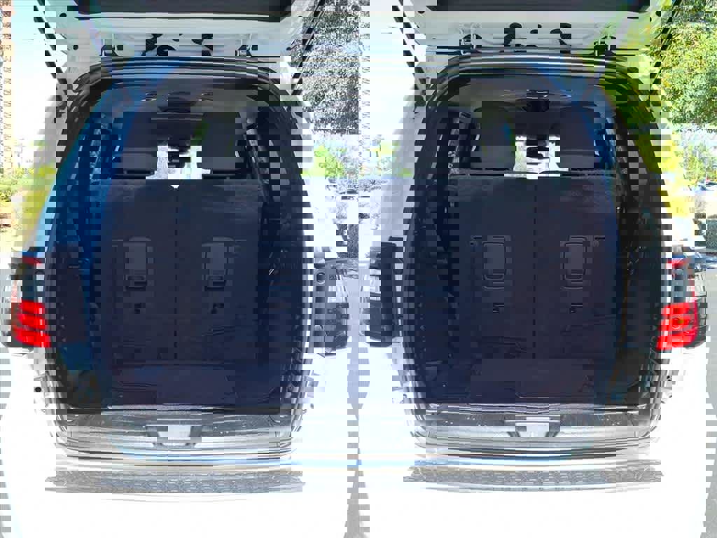 Used 2022 Dodge Durango SXT w/ Anodized Platinum Package image 16