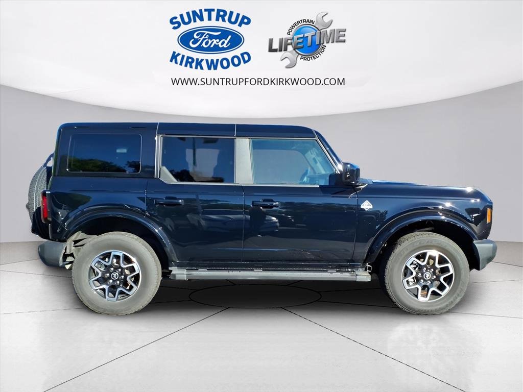 Used 2024 Ford Bronco Outer Banks image 7