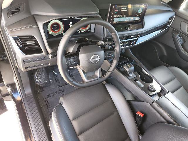 Certified 2025 Nissan Rogue SL w/ Tech Package image 11