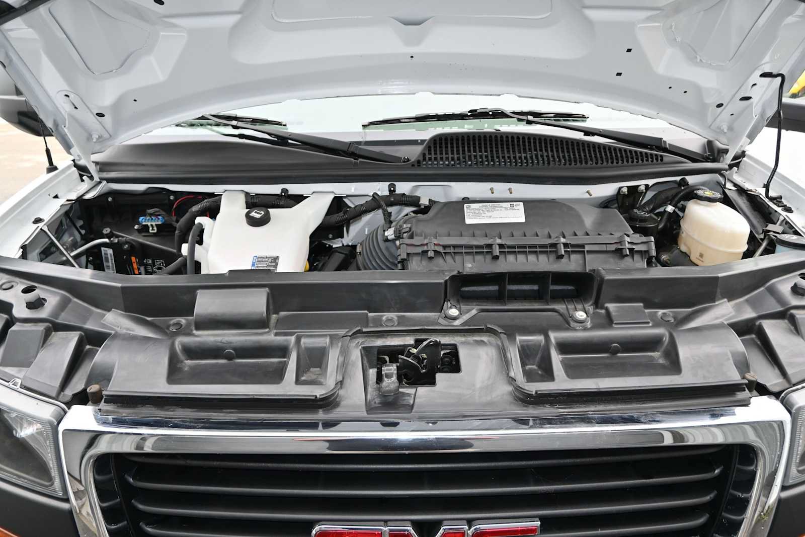 Used 2024 GMC Savana 4500 w/ Power Convenience Package RWD image 45